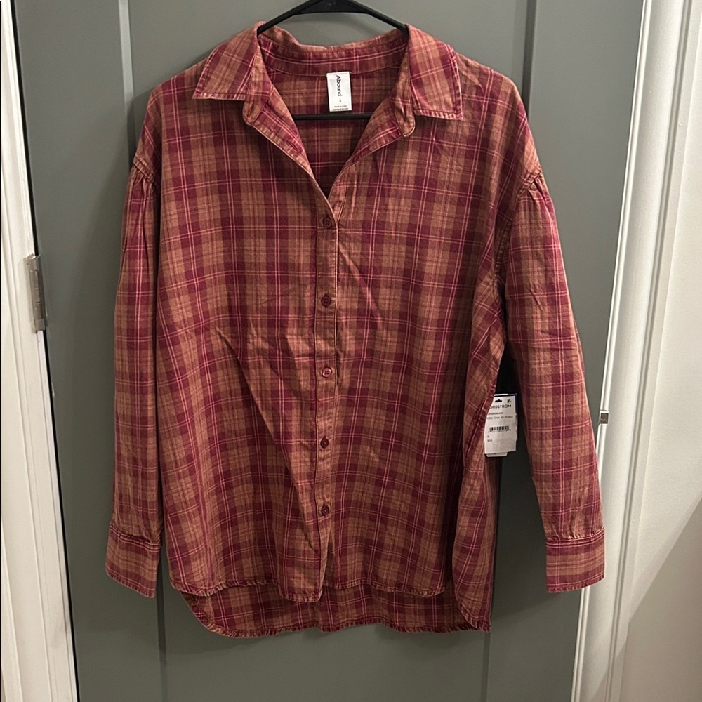 Abound Burgundy and Tan Plaid Shirt Size Small